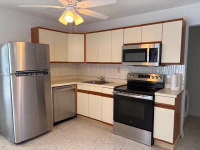 2837 SW 33rd Ave 2837, Miami, Florida 33133, USA