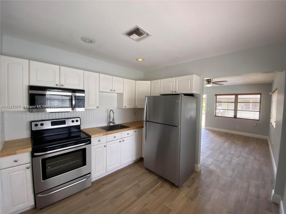 2641 SW 13th Ave 1, Fort Lauderdale, Florida 33315, USA