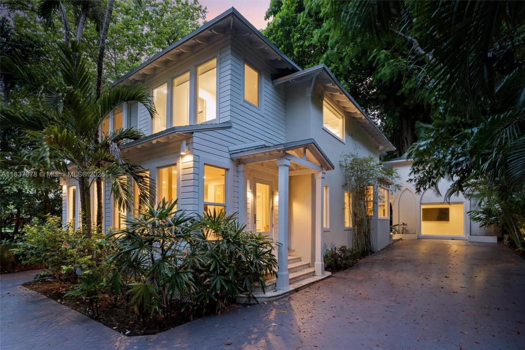 4286 S Douglas Rd, Miami, Florida 33133