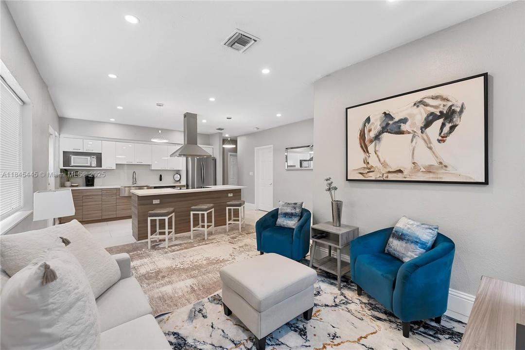 2227 Cody St, Hollywood, Florida 33020, Estados Unidos