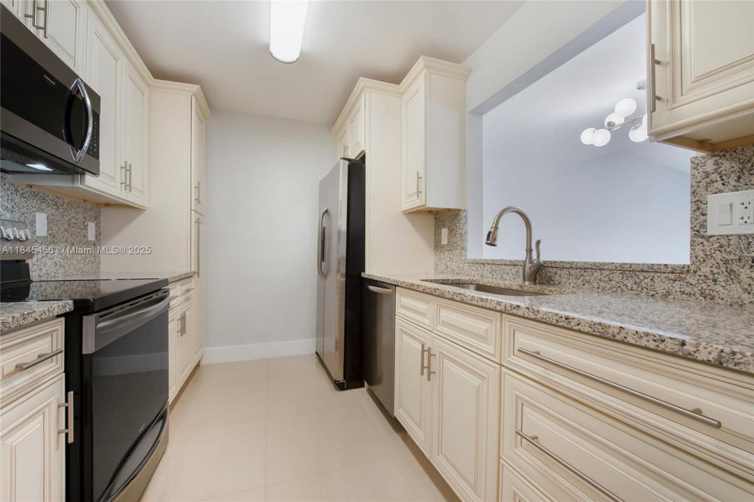 7424 SW 106th Pl, Miami, Florida 33173, USA