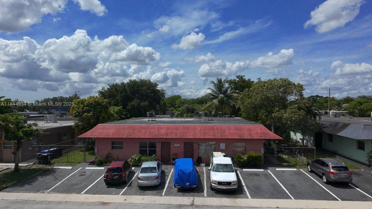 7710 SW 10th St #1-4, North Lauderdale, フロリダ 33068, アメリカ合衆国