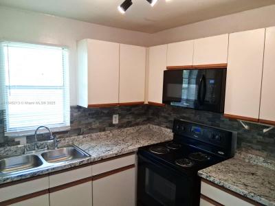4160 NW 21st St 204G, Lauderhill, Florida 33313, USA