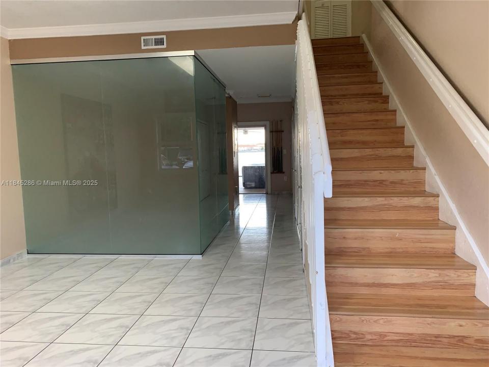 9837 W Okeechobee Rd 805, Hialeah Gardens, 佛羅里達州 33016, 美國