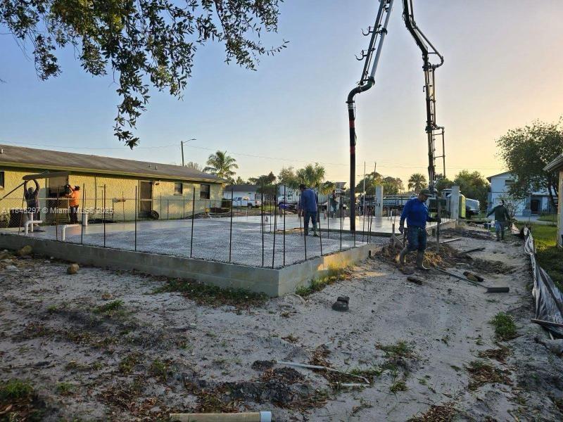 2180 Towles St., Florida 33916, USA