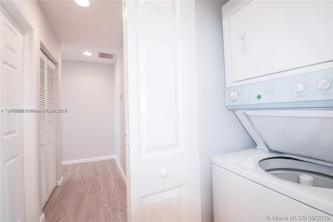 2041 Nassau Dr, Riviera Beach, Floride 33404, États-Unis