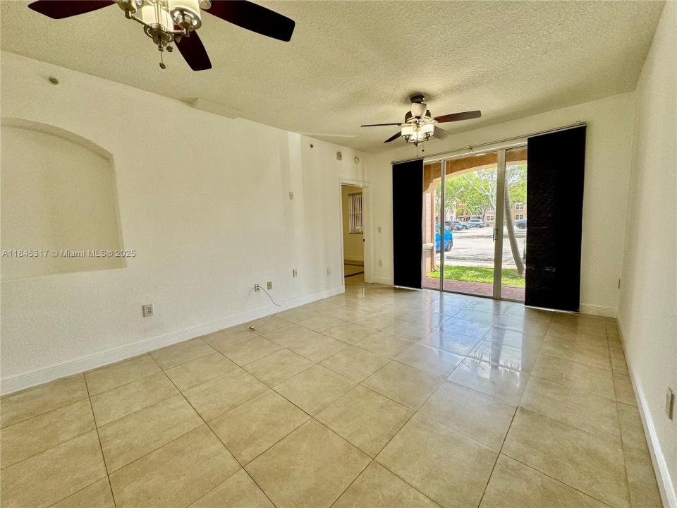 6540 NW 114th Ave 1402, Doral, フロリダ 33178, アメリカ合衆国