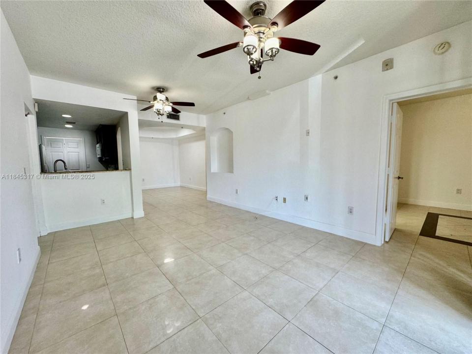 6540 NW 114th Ave 1402, Doral, フロリダ 33178, アメリカ合衆国