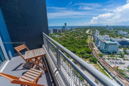 60 SW 13th St 3203, Miami, Florida 33130, USA
