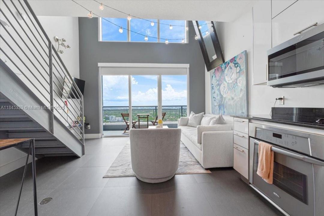 60 SW 13th St 3203, Miami, 佛羅里達州 33130, 美國