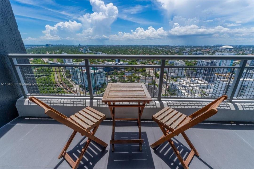60 SW 13th St 3203, Miami, 佛羅里達州 33130, 美國