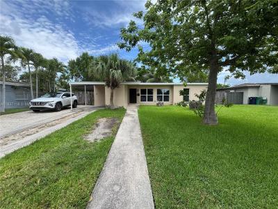 9761 Bahama Dr, Cutler Bay, Florida 33189, USA