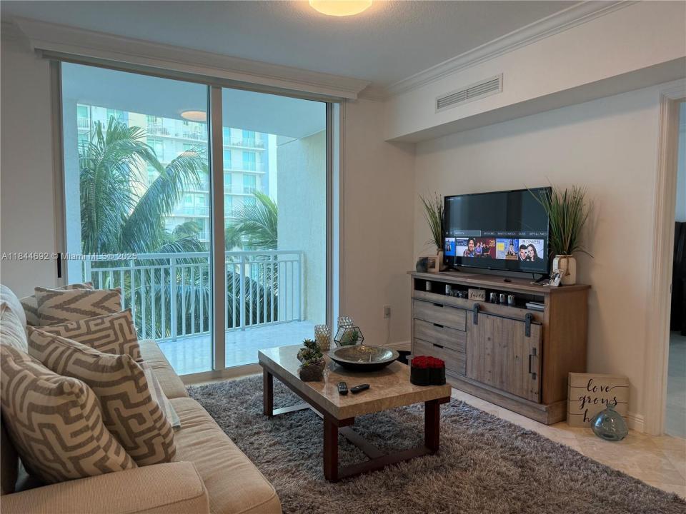 1755 E Hallandale Beach Blvd 308E, Hallandale Beach, 플로리다 33009, 미국