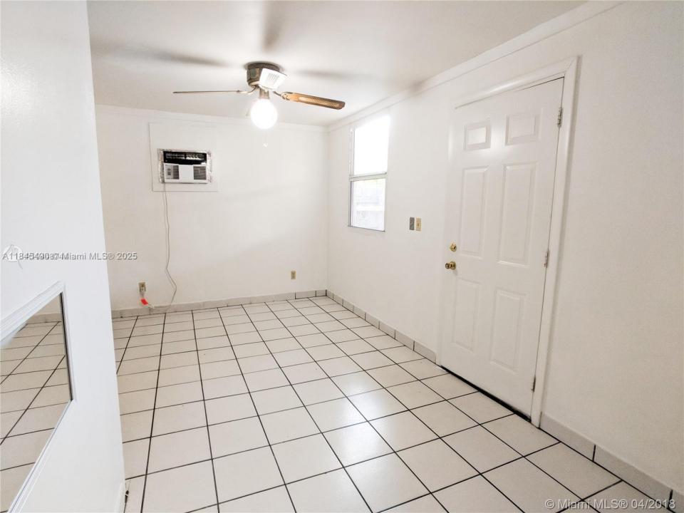 2433 SW 11th St B, Miami, Florida 33135