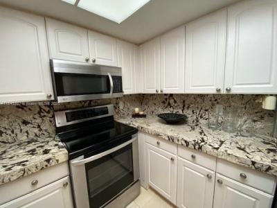 105 Deer Creek Rd M210, Deerfield Beach, Florida 33442, USA