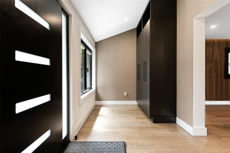 71-31 Loubet Street, نيويورك, نيويورك 11375, الولايات المتحدة