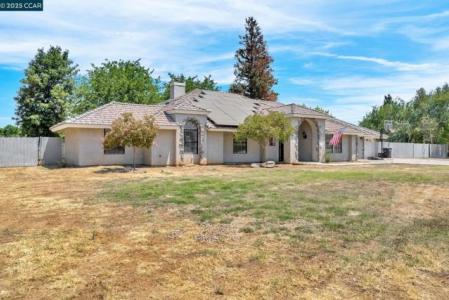 Manon, Madera, California 93637