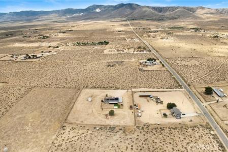 High Road, Lucerne Valley, קליפורניה 92356, ארצות הברית של אמריקה 