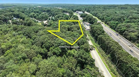 Quaker Lane, North Kingstown, Rhode Island 02852