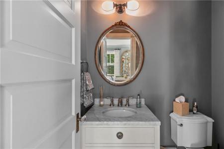 132 Ruggles Avenue, Newport, Rhode Island 02840