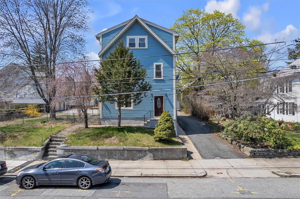 32 Summer Street 2nd, Woonsocket, Rhode Island 02895