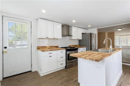 14 W Natick Road, Warwick, RI 02886, USA
