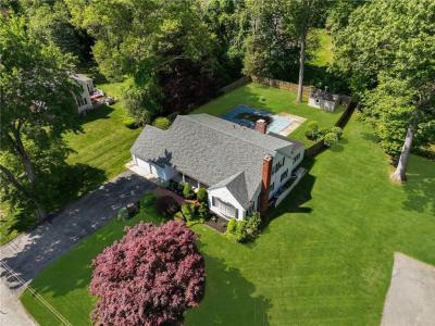 24 Kirkbrae Drive, Lincoln, Rhode Island 02865