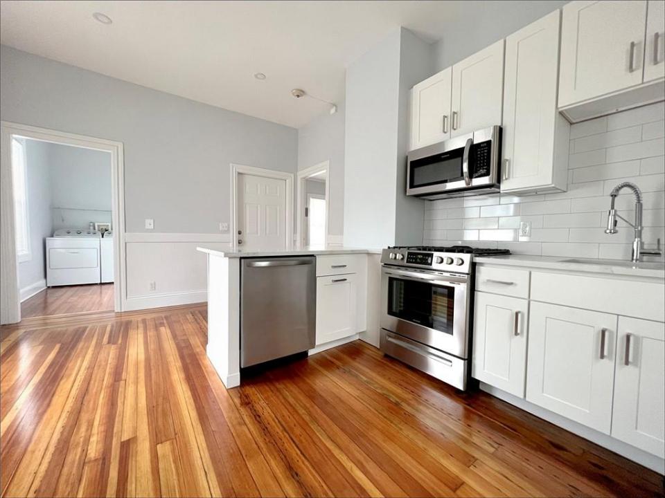 64 Willow Street 2, Providence, Rhode Island 02909