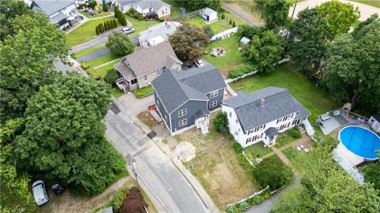 45 Moran Street, North Attleboro, Massachusetts 02760, USA