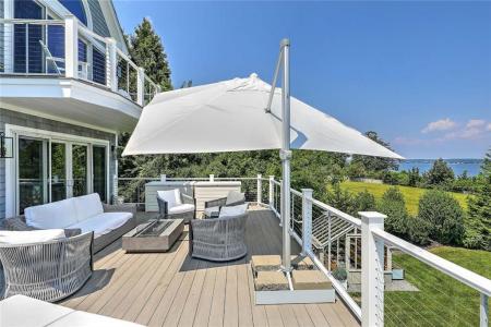 105 Heidi Drive, Portsmouth, Rhode Island 02871