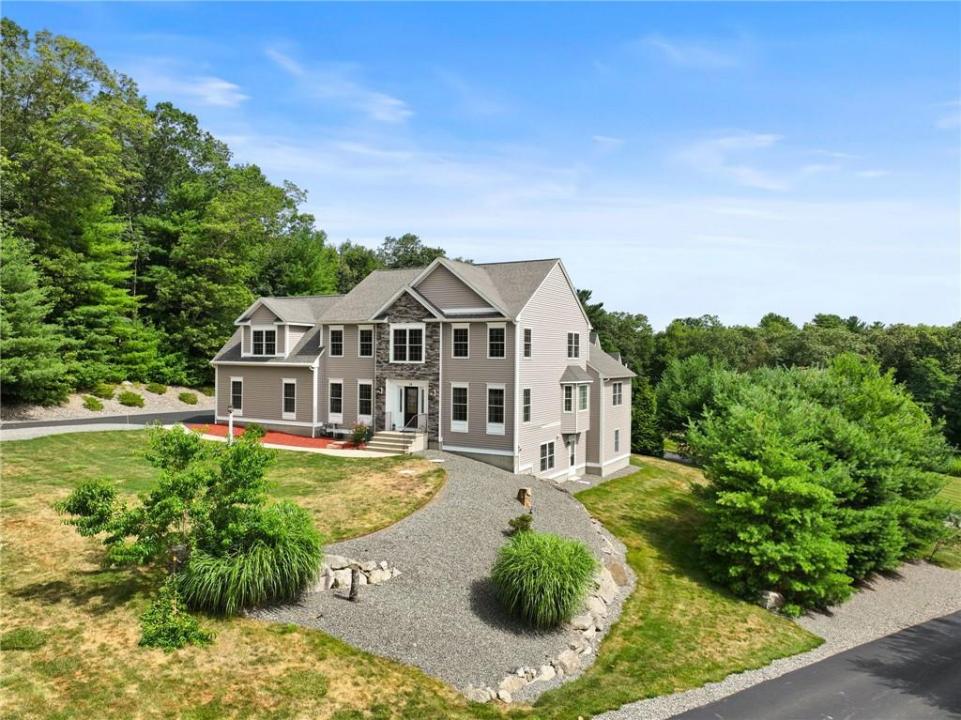 14 Longbrook Drive, Cumberland, ロードアイランド 02864, アメリカ合衆国