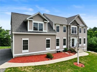 14 Longbrook Drive, Cumberland, ロードアイランド 02864, アメリカ合衆国