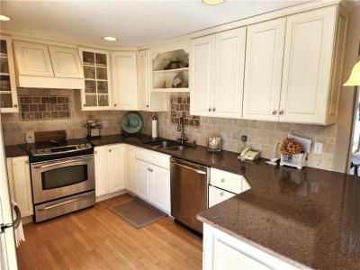 47 Treasure Road, Narragansett, Rhode Island 02882