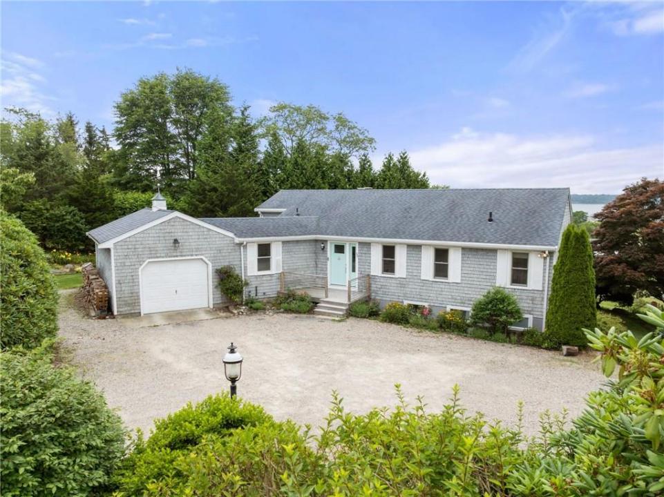 55 West Main Road, Little Compton, Rhode Island 02837