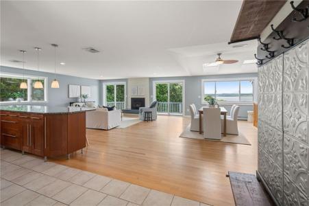 55 West Main Road, Little Compton, Rhode Island 02837
