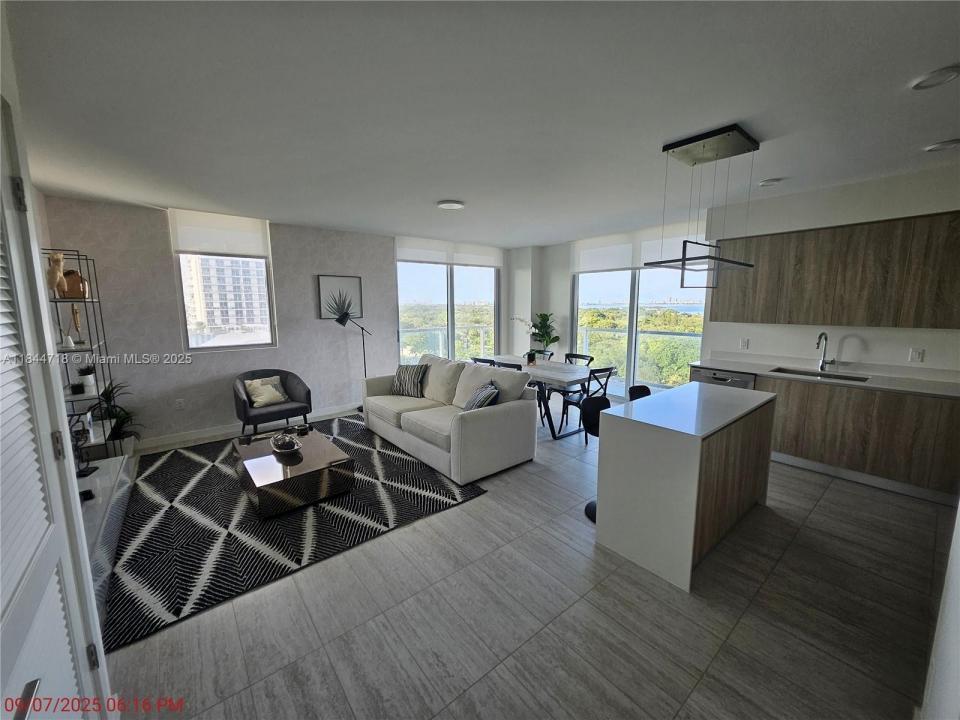 3900 Biscayne Blvd N-815, Miami, Florida 33137, HOA KỲ