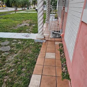 4492 NW 180th St, Miami Gardens, Florida 33055, USA