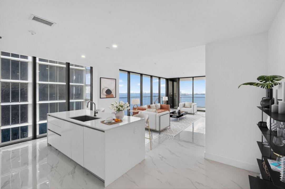700 NE 24th Street 2201, Aria Reserve Miami, Miami, Florida 33131, Estados Unidos