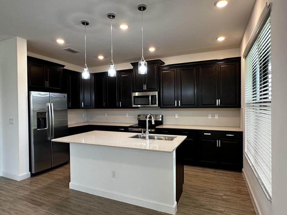1307 Whitcombe Drive, Bellasera, Royal Palm Beach, Floride 33411, États-Unis