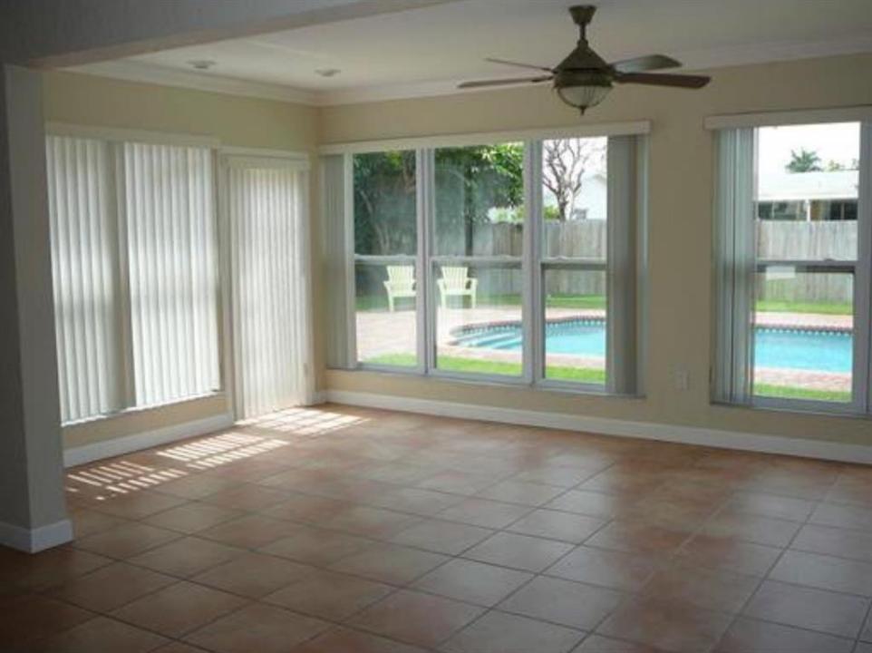 1811 NE 43rd Street, Oakland Park, Florida 33308