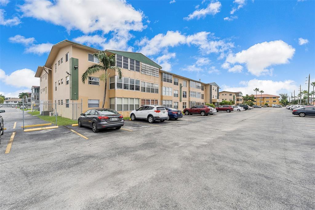 110 Royal Palm Rd 211, Hialeah Gardens, Florida 33016, Estados Unidos