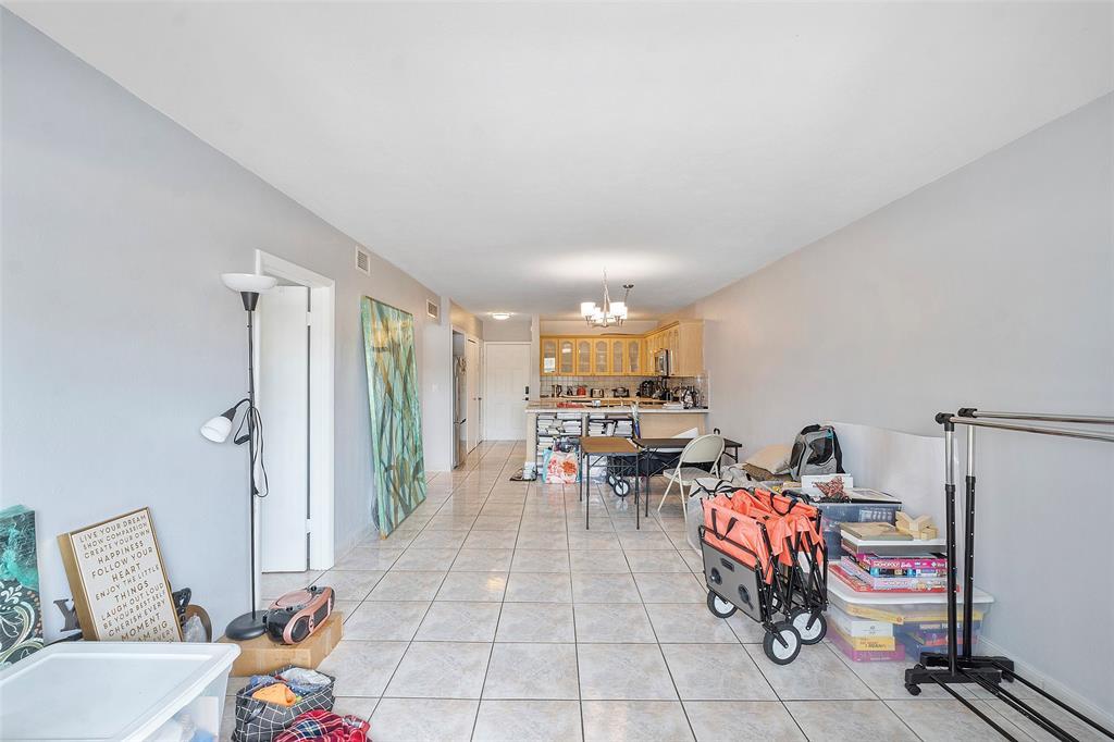 110 Royal Palm Rd 211, Hialeah Gardens, Florida 33016, Estados Unidos