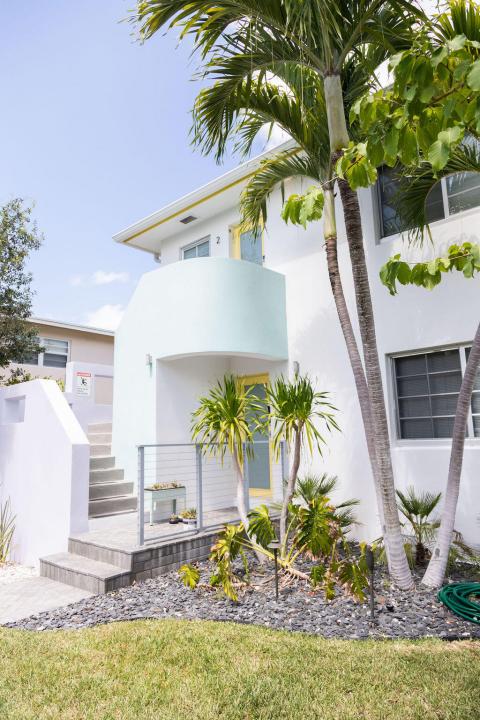 210 S Ocean Breeze 1, Lake Worth Beach, Floryda 33460, USA