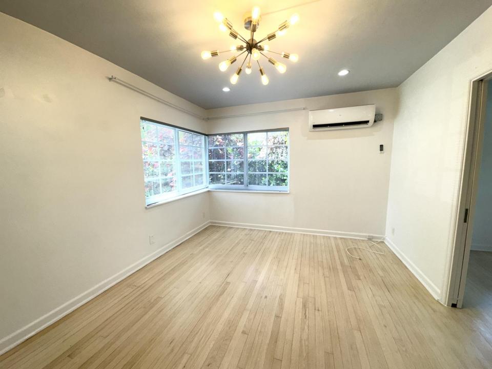 210 S Ocean Breeze 1, Lake Worth Beach, Floryda 33460, USA