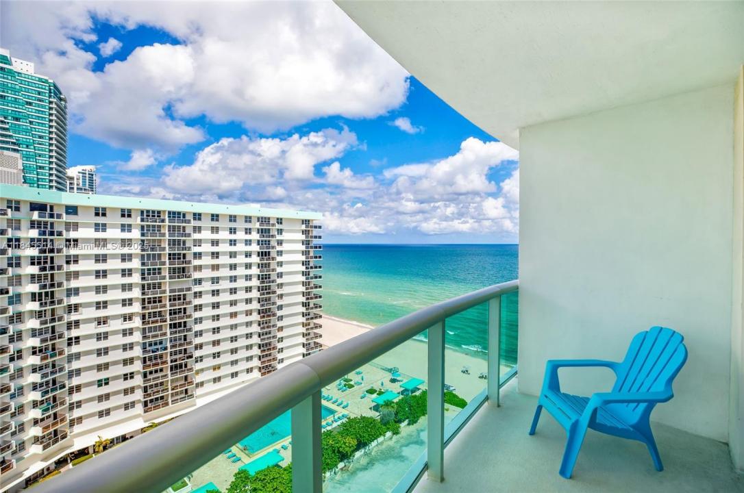 3801 S Ocean Dr 15C, Hollywood, Florida 33019, Stati Uniti