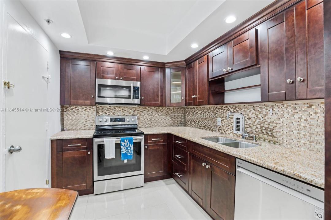3801 S Ocean Dr 15C, Hollywood, Florida 33019, Stati Uniti