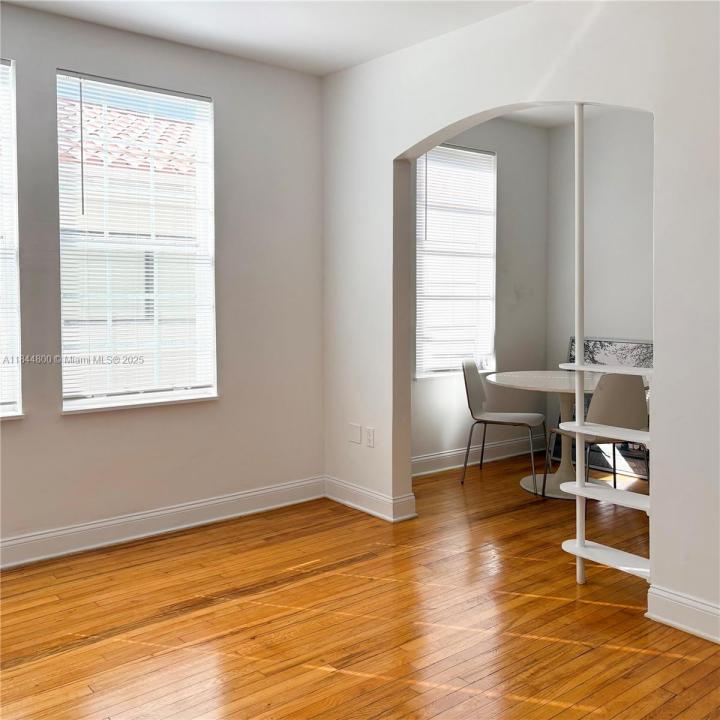 4349 Sheridan Ave 7, Miami Beach, Florida 33140