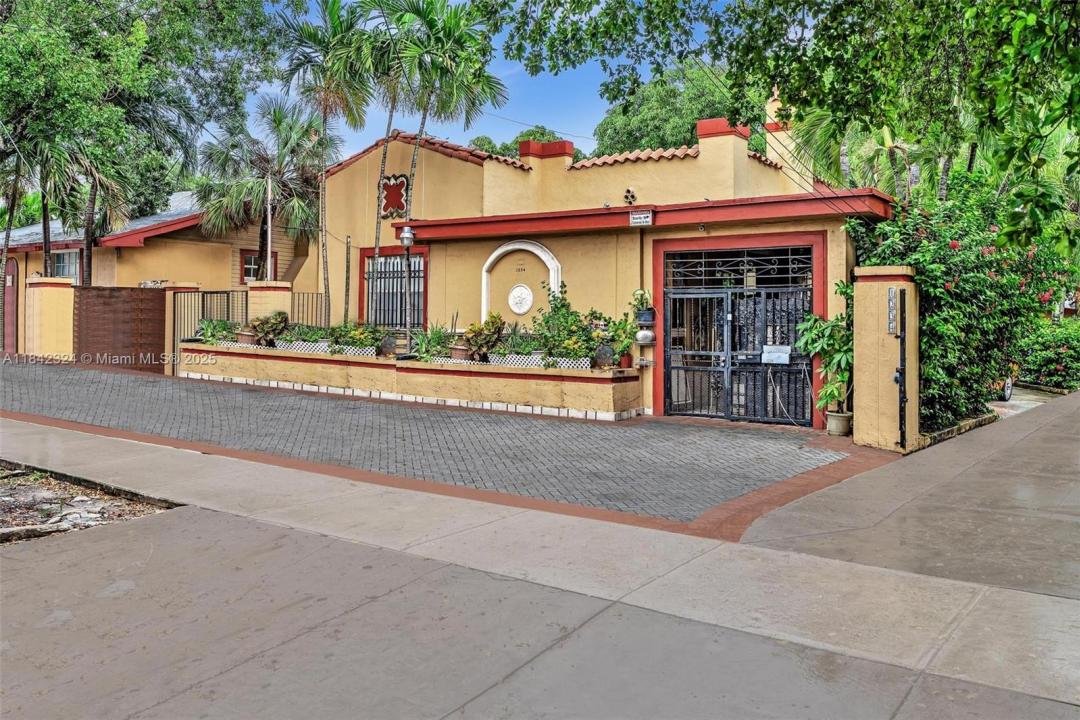1228-1234-1250 SW 2nd St, Miami, Florida 33135