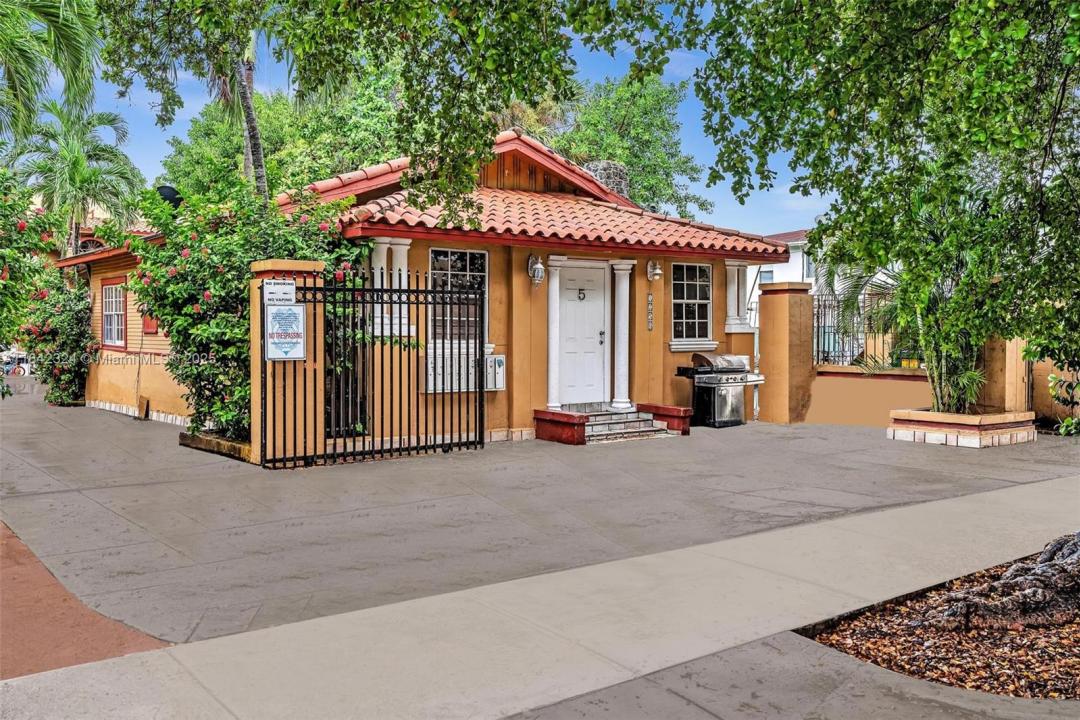 1228-1234-1250 SW 2nd St, Miami, Florida 33135