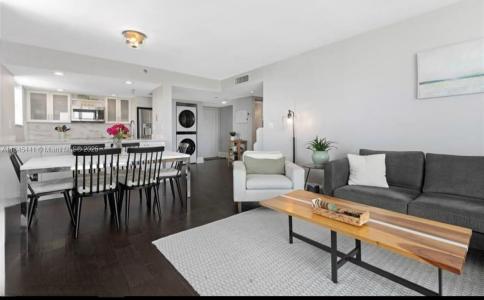 2400 SW 3rd Ave 802, Miami, Florida 33129, USA
